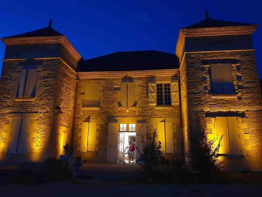 Chateau D'Issandou Golfech 0*,