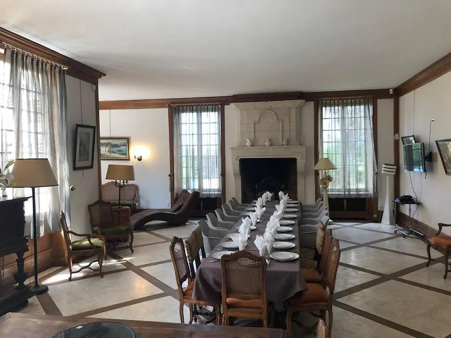 Chateau D'Issandou Golfech Villa